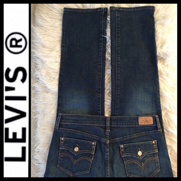 Lev’s Women’s 505 Straight Leg Jeans - Picture 6 of 9